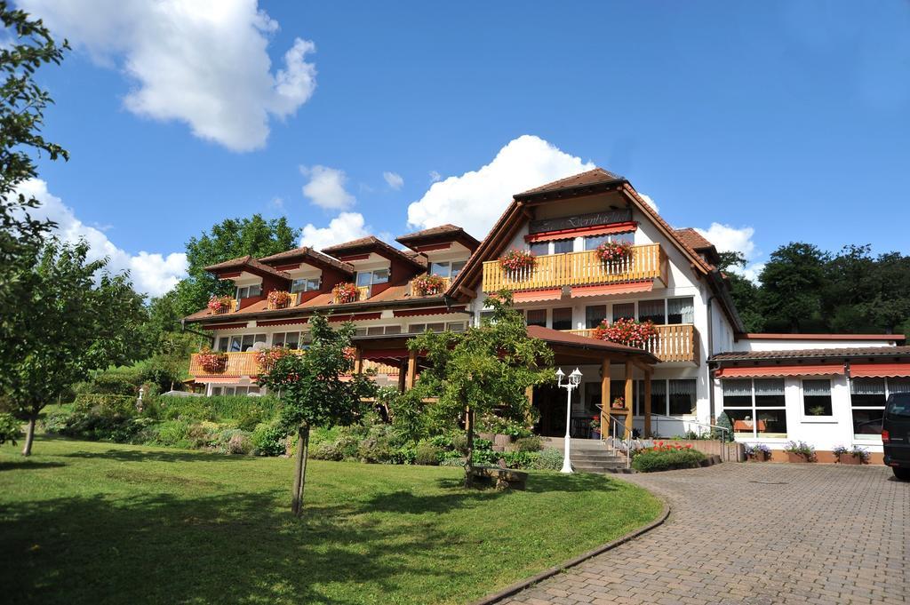 Hotel Dernbachtal Esterno foto