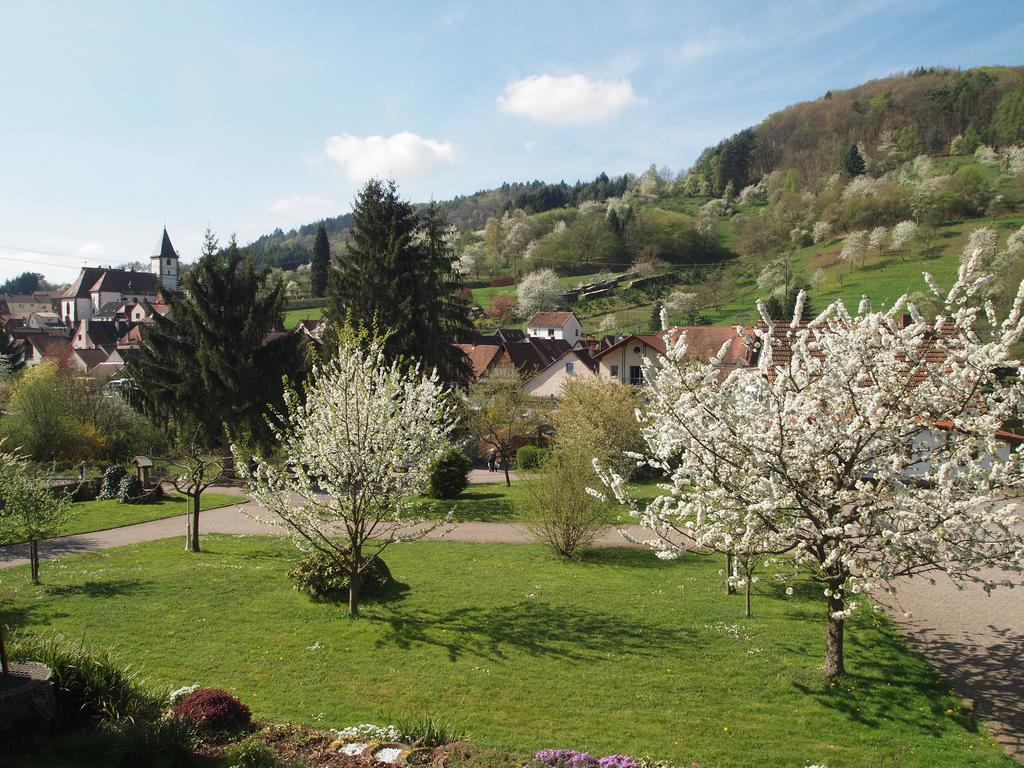Hotel Dernbachtal Esterno foto