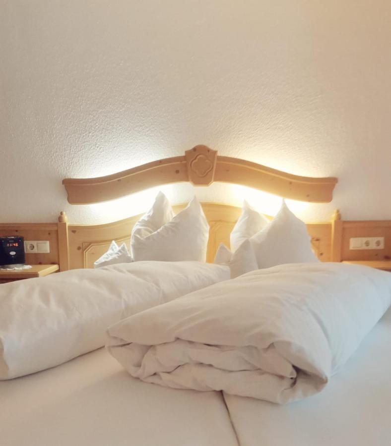 Hotel Dernbachtal Esterno foto