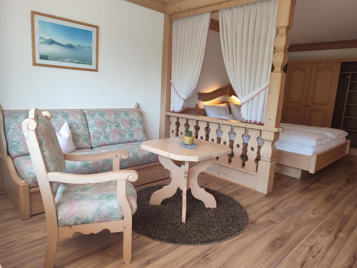 Hotel Dernbachtal Esterno foto